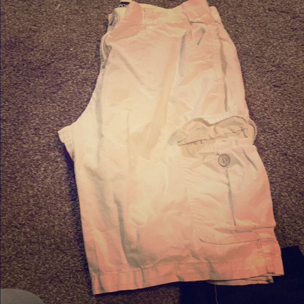 Men’s South Pole shorts